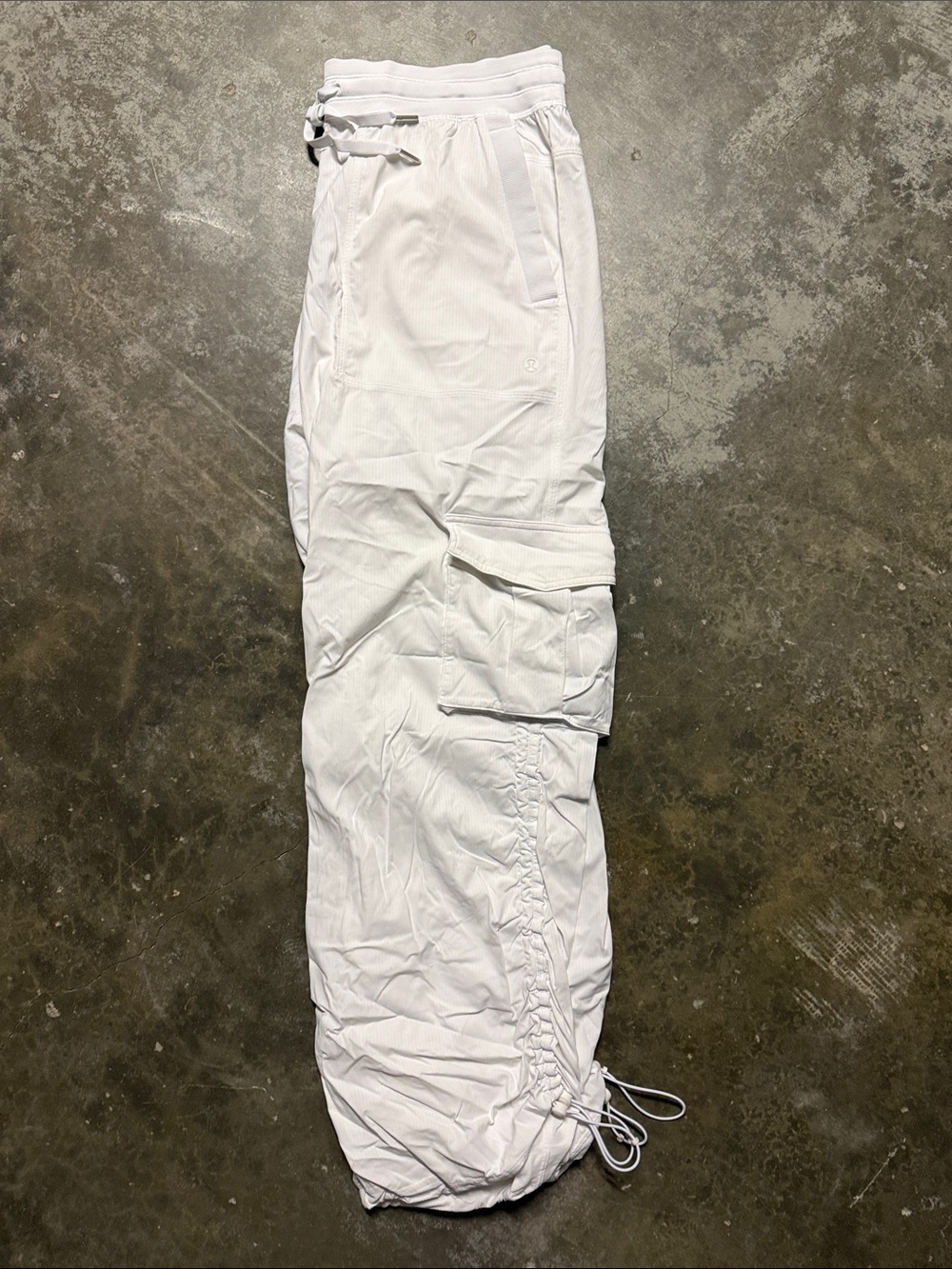lululemon athletica White dance studio  relaxed fit Cargo Joggers